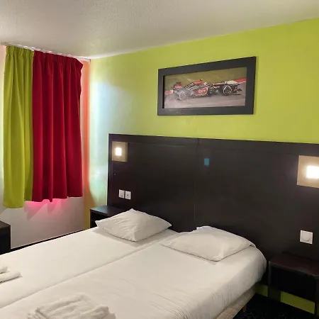 Kyriad Design Enzo Pont-à-mousson Hotel 3*