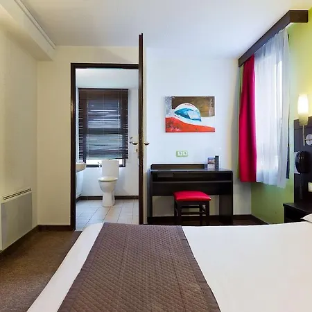 Hotel Kyriad Design Enzo Pont-à-mousson 3*
