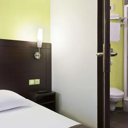 Enzo Hotel 2*