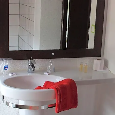 Hotel Enzo 2*